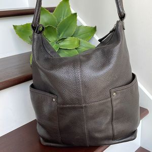 Eddie Bauer Genuine Leather Hobo Shoulder Bucket Tote Bag/Purse